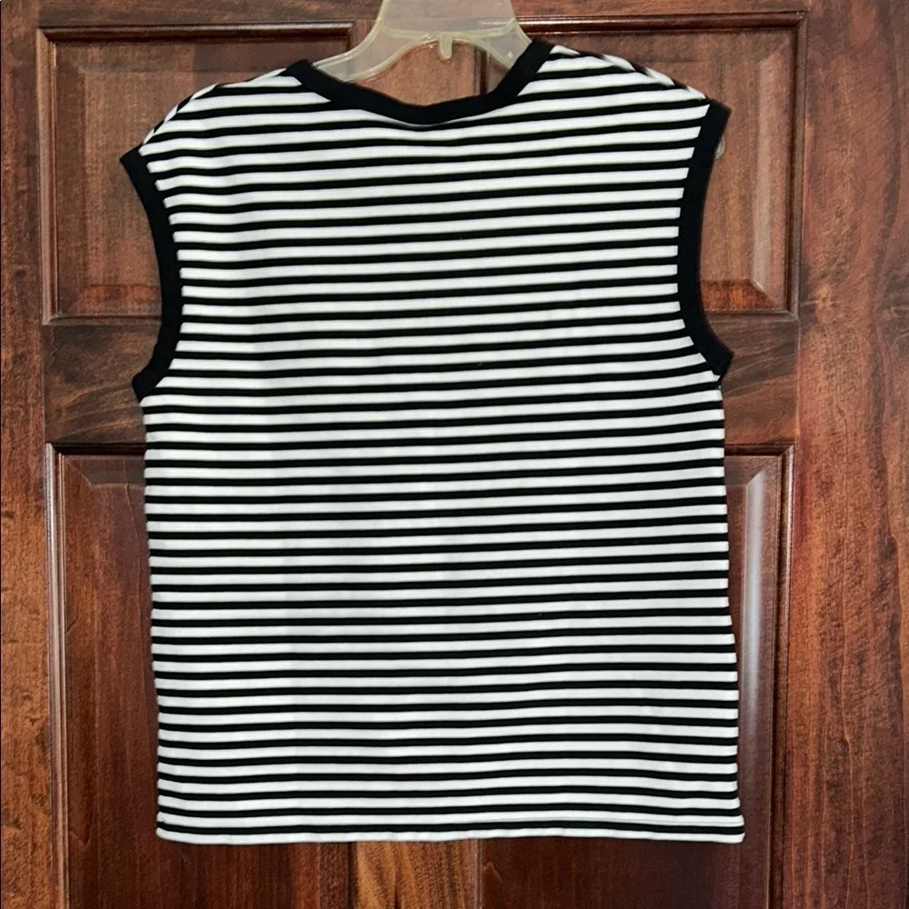 Zara Chic Striped Sleeveless Top - Picture 2 of 3